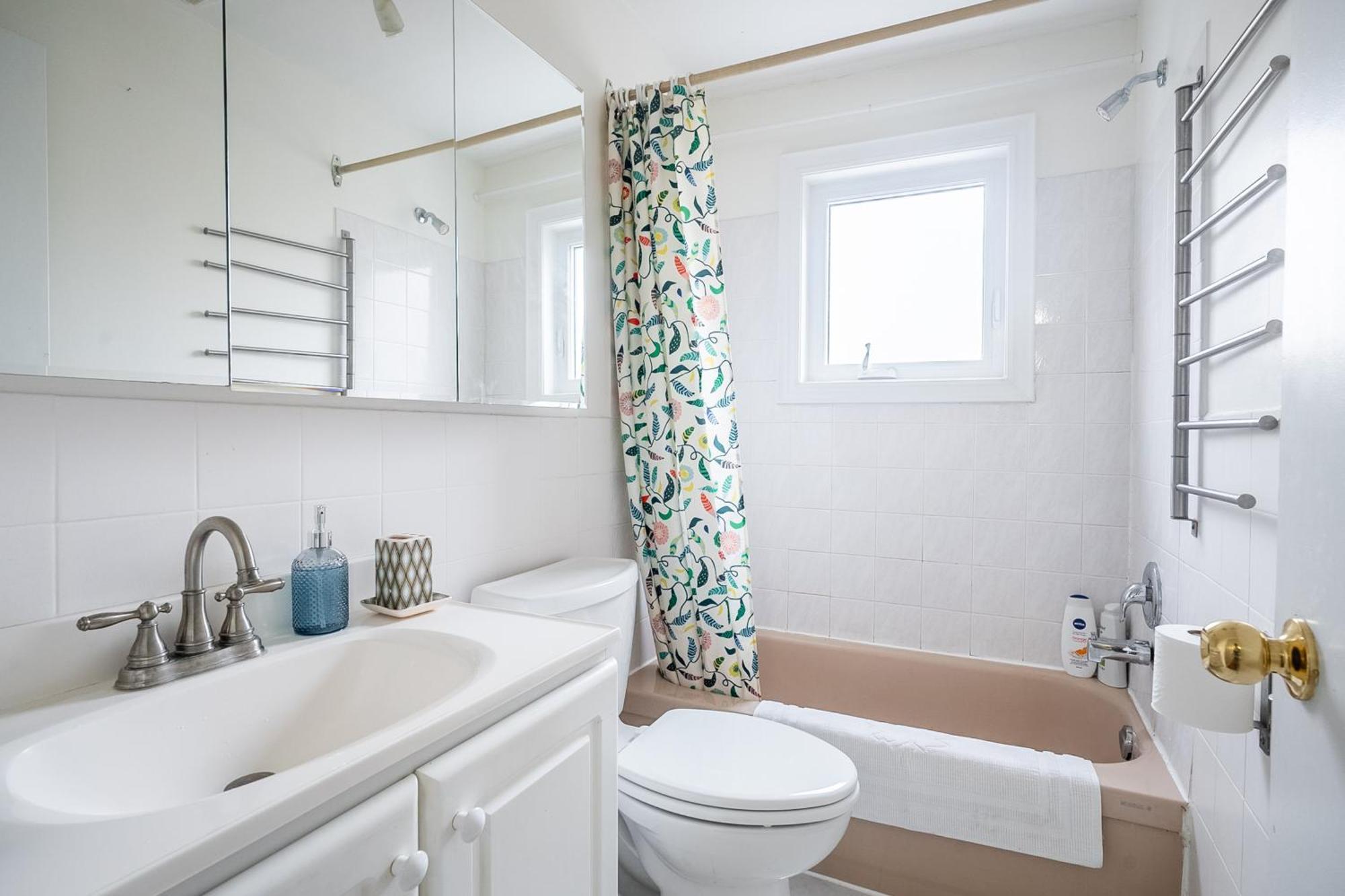 Cozy Townhouse In Chinatown Guest house *